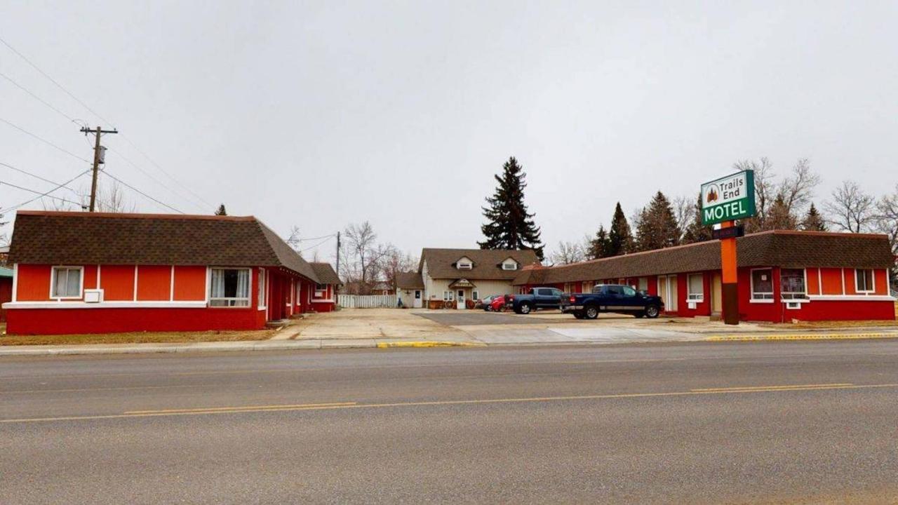 Trail'S End Motel Downtown Lewistown Bagian luar foto